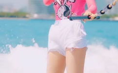 教粉丝冲浪小姐姐是谁,揭秘网络红人的魅力与影响力