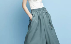 小姐姐的肩章,小姐姐的肩章故事