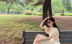 小姐姐低角度,小姐姐的独特风采