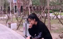 校园小姐姐背景图片可爱,可爱小姐姐背景下的青春印象